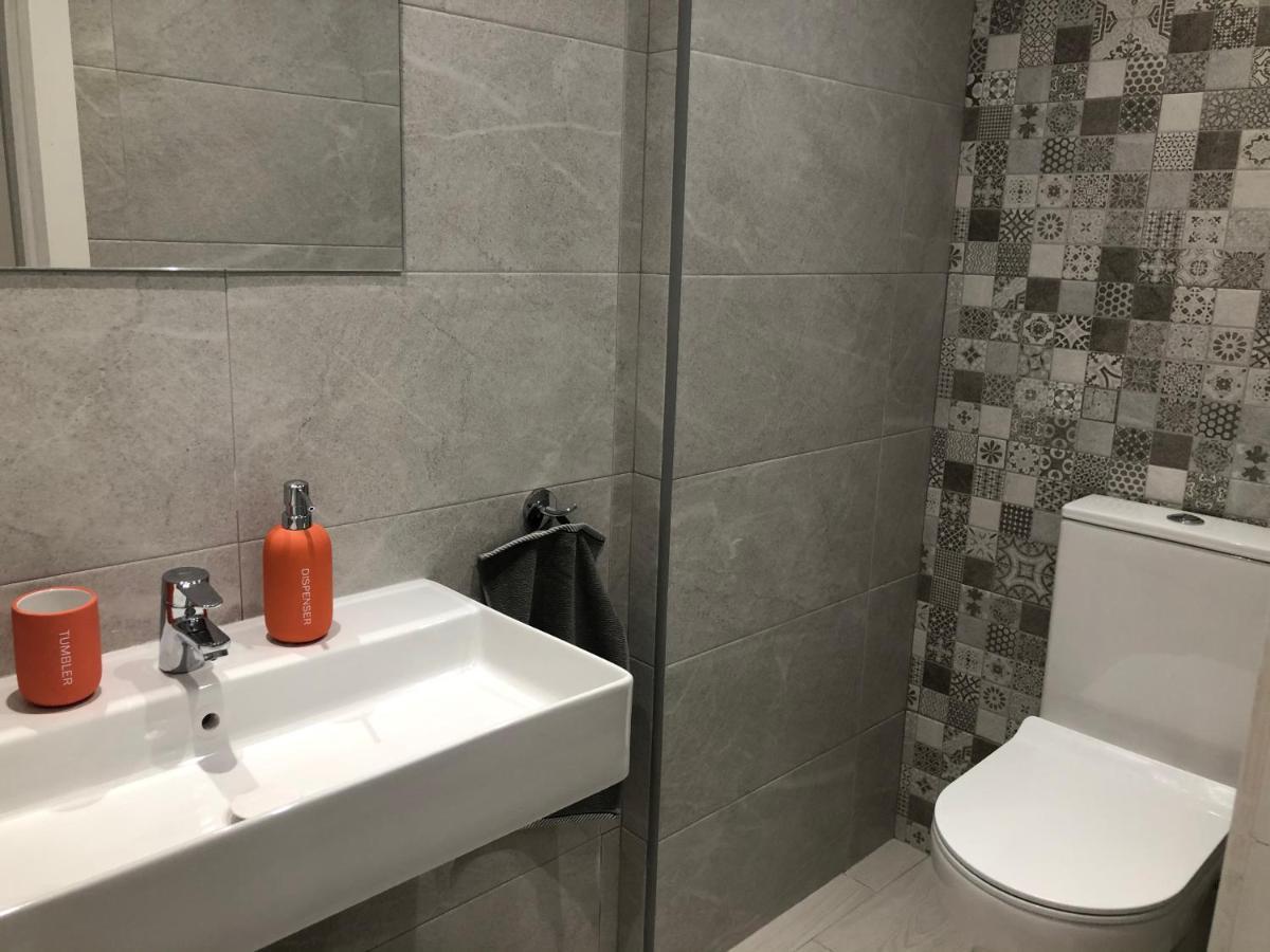 Victoria Luxury Beachfront Apartment In Benalmadena Costa エクステリア 写真