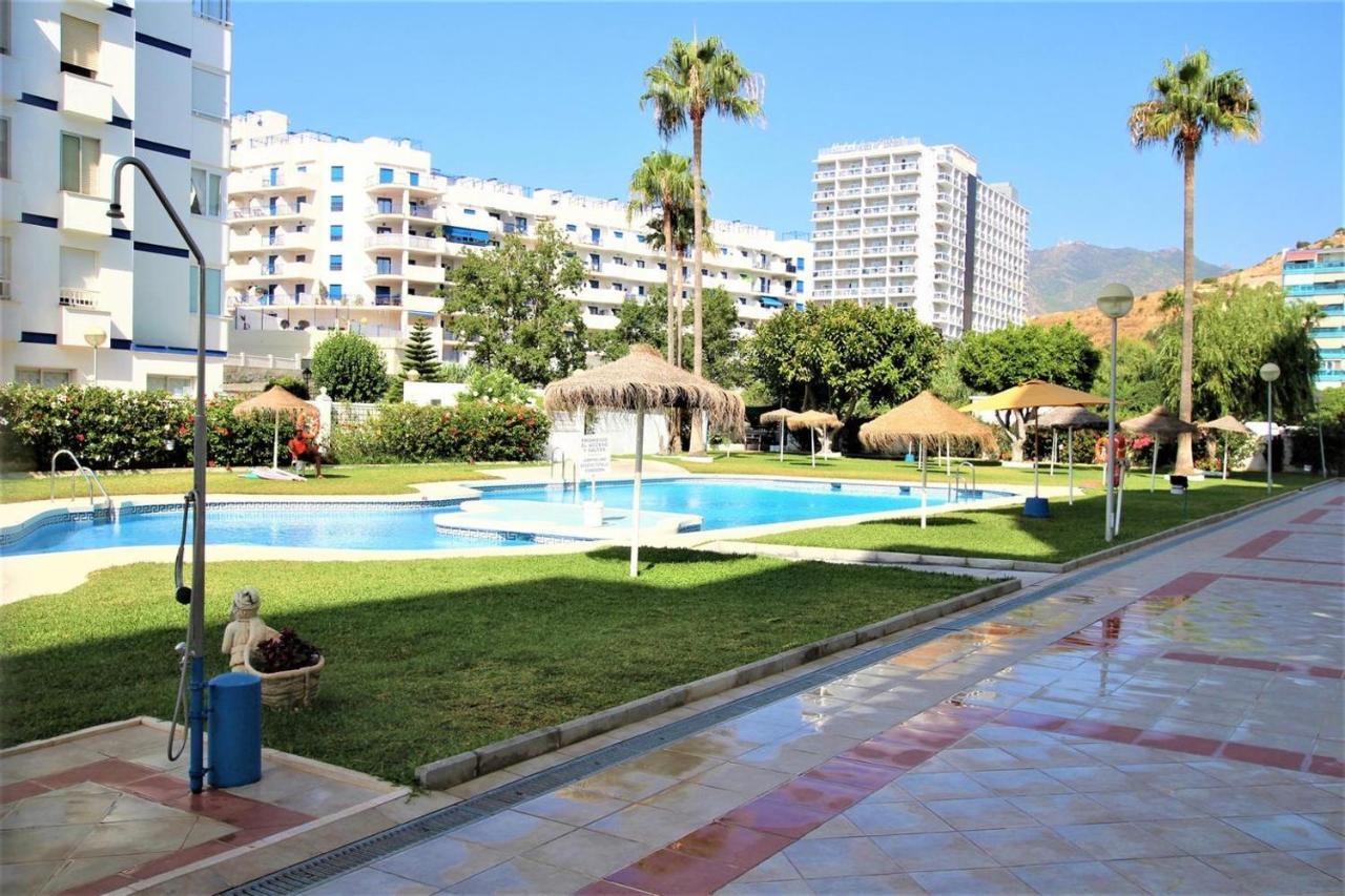 Victoria Luxury Beachfront Apartment In Benalmadena Costa エクステリア 写真