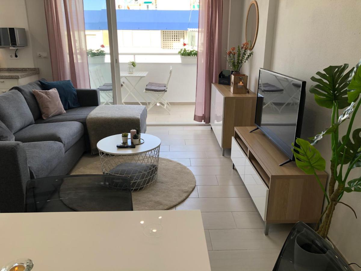 Victoria Luxury Beachfront Apartment In Benalmadena Costa エクステリア 写真