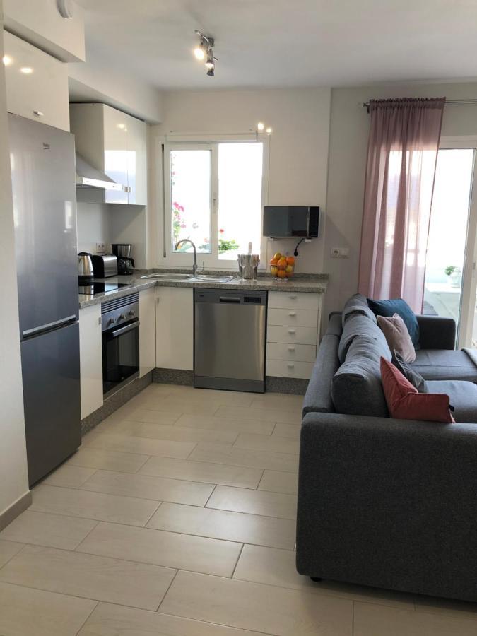 Victoria Luxury Beachfront Apartment In Benalmadena Costa エクステリア 写真