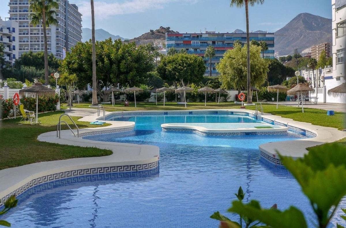 Victoria Luxury Beachfront Apartment In Benalmadena Costa エクステリア 写真