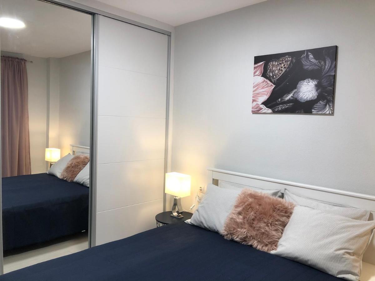 Victoria Luxury Beachfront Apartment In Benalmadena Costa エクステリア 写真