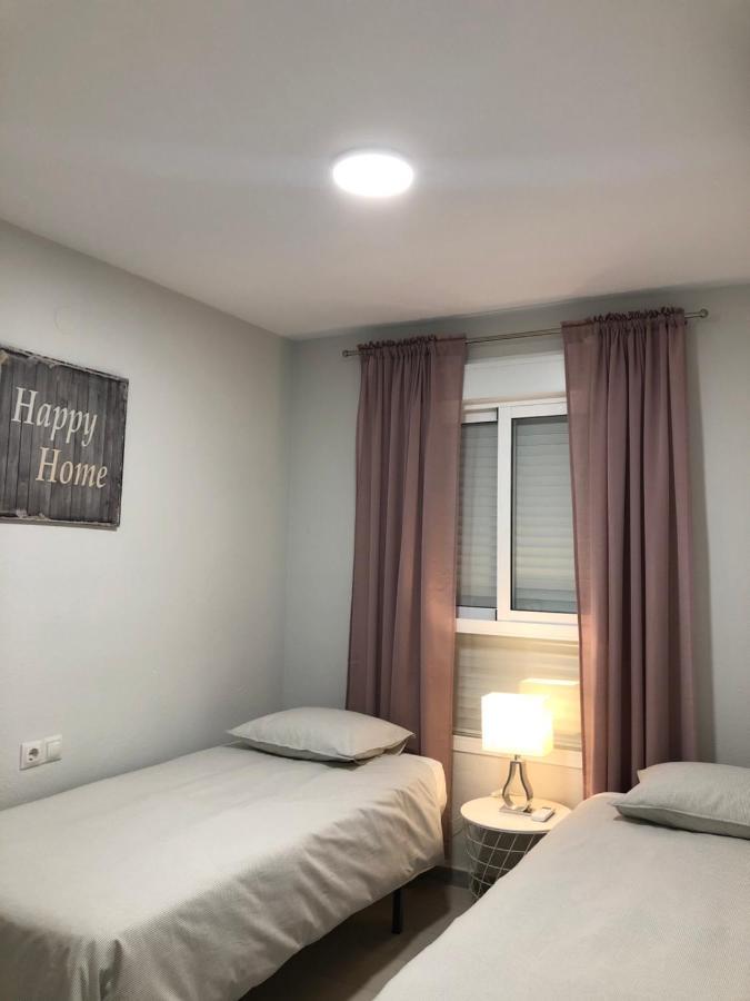 Victoria Luxury Beachfront Apartment In Benalmadena Costa エクステリア 写真