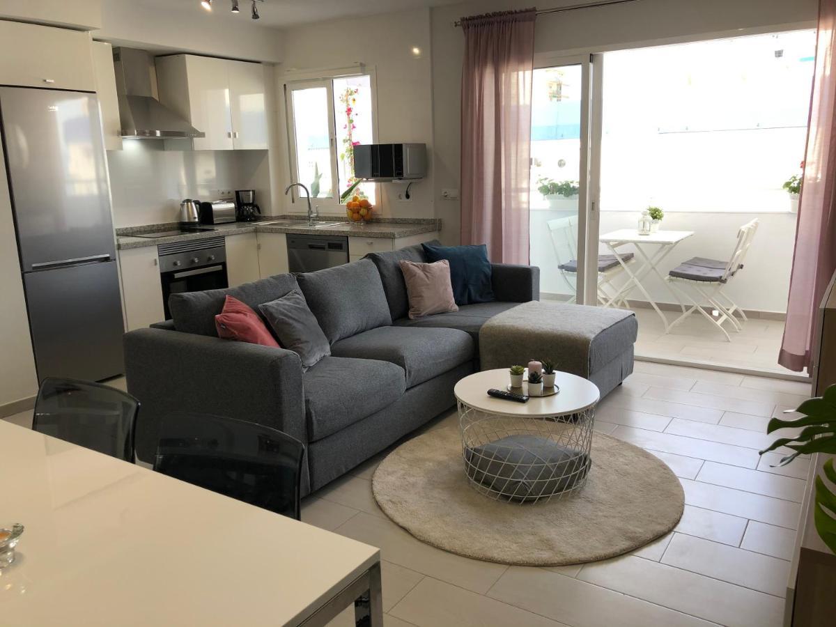 Victoria Luxury Beachfront Apartment In Benalmadena Costa エクステリア 写真