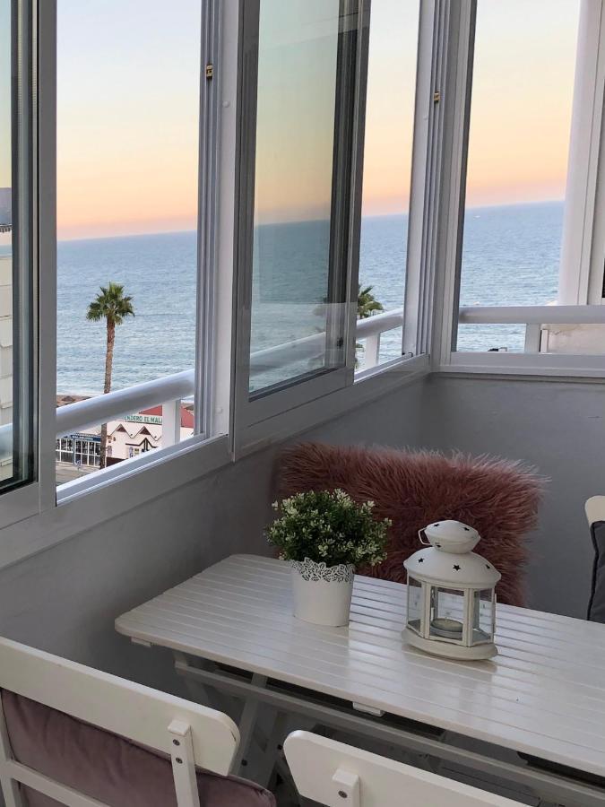 Victoria Luxury Beachfront Apartment In Benalmadena Costa エクステリア 写真