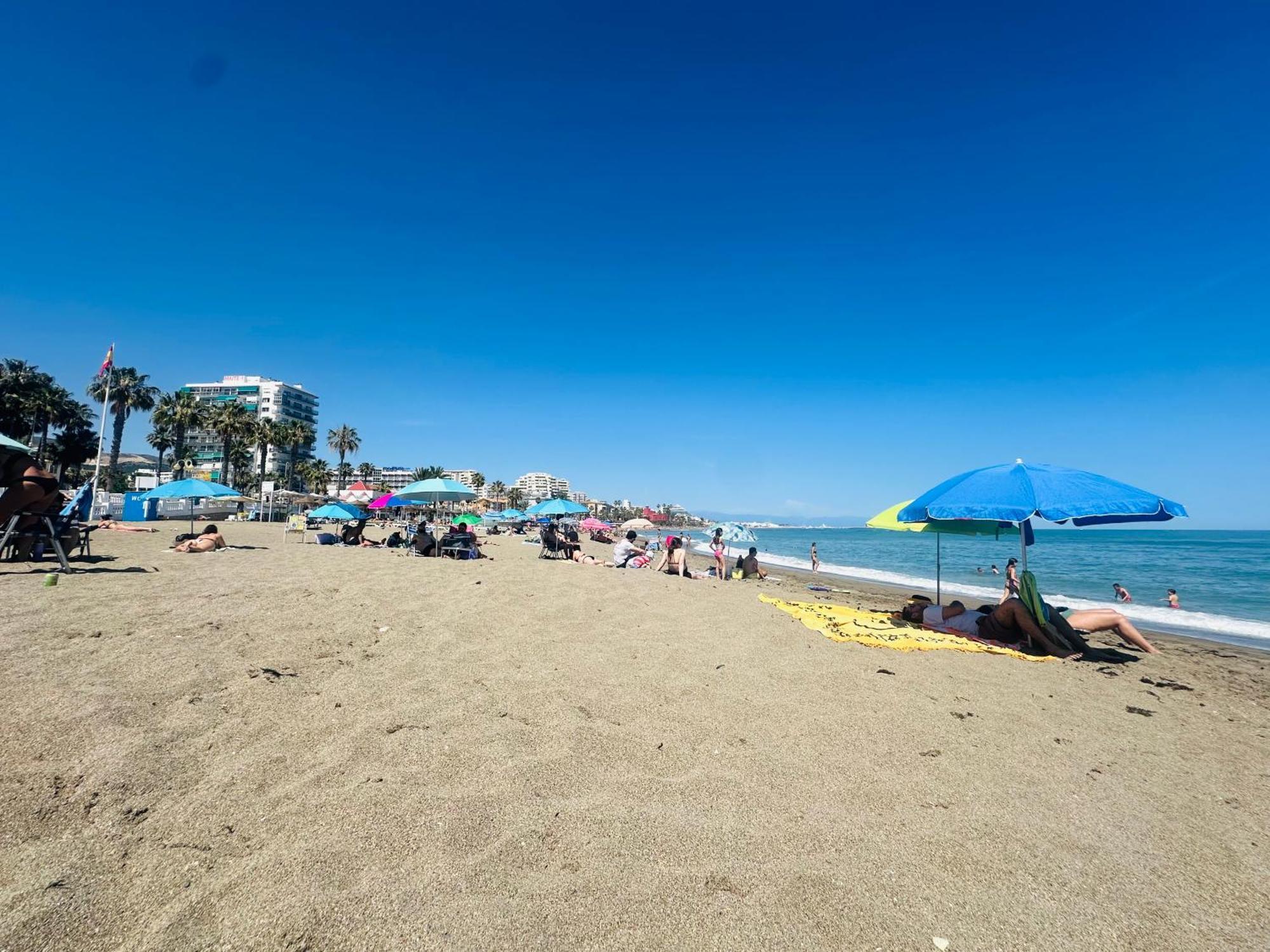 Victoria Luxury Beachfront Apartment In Benalmadena Costa エクステリア 写真